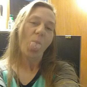 Meet your Posher, Eva